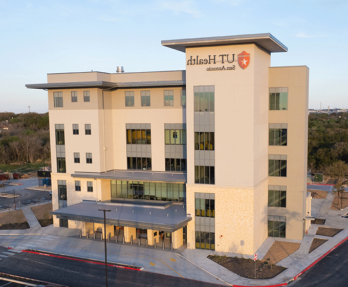 UT Health San Antonio opens facility on <a href='http://lisw.ngskmc-eis.net'>在线博彩</a> Park West campus